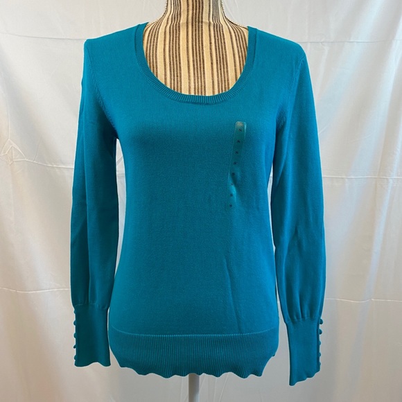 Loft long sleeve light sweater NWT - Picture 2 of 11
